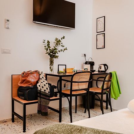 Отель La Casa Di Benedetta Полиньяно-а-Маре Экстерьер фото